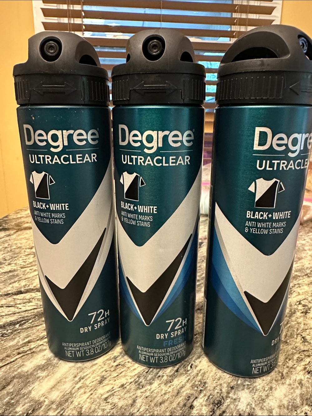 Ultraclear Antiperspirant Spray - Teal/Black